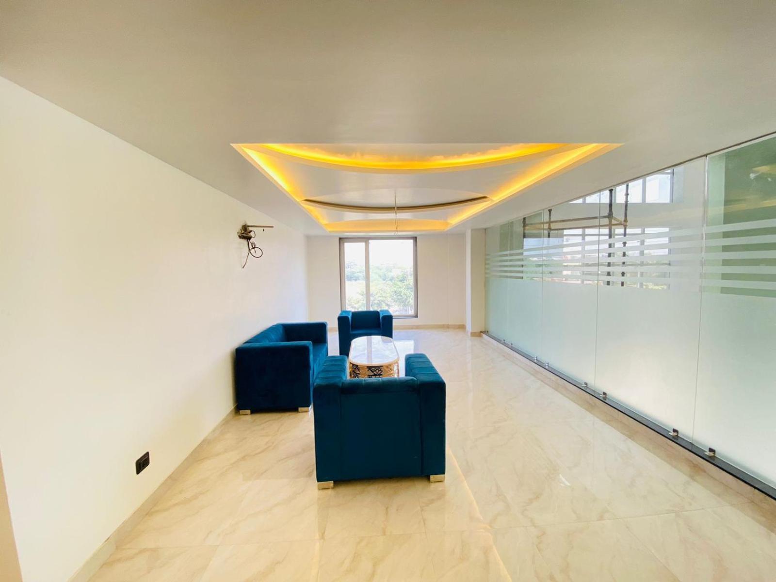 Hotel Holiday Grand Greater Noida Eksteriør billede