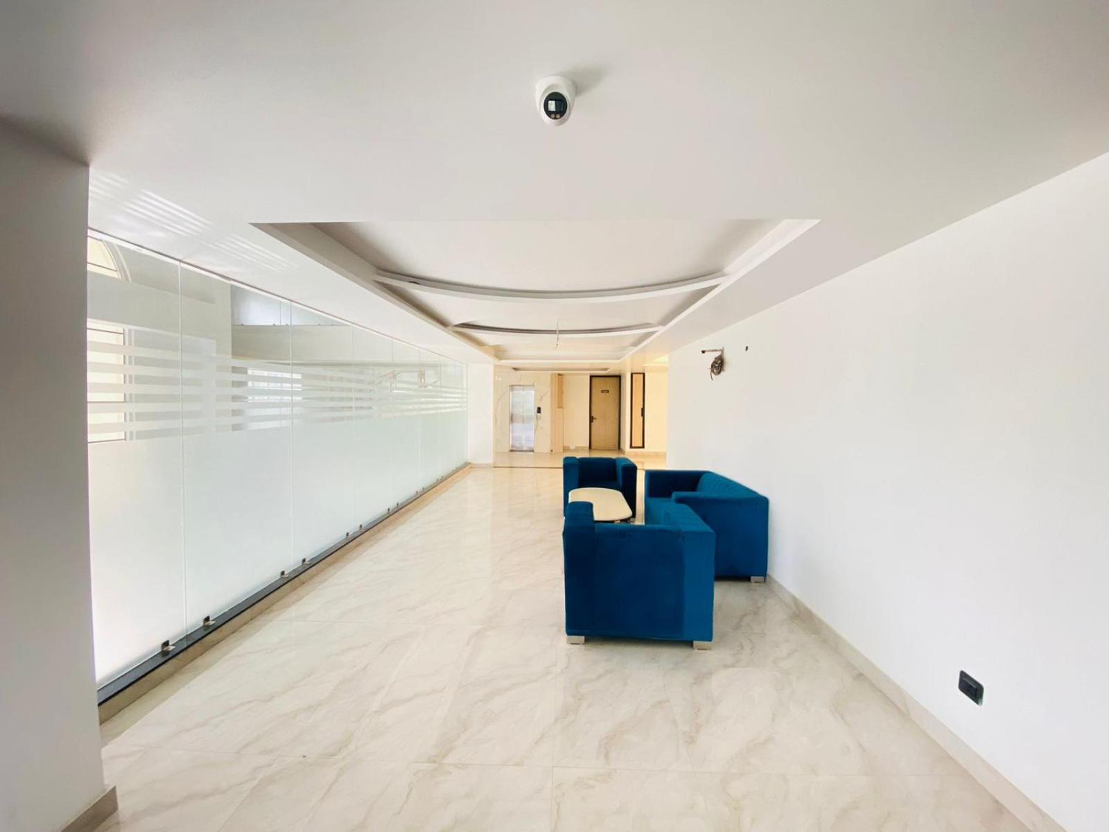 Hotel Holiday Grand Greater Noida Eksteriør billede