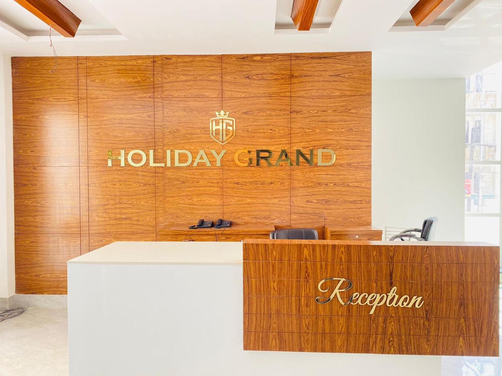 Hotel Holiday Grand Greater Noida Eksteriør billede